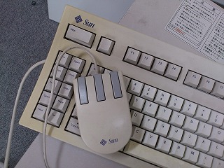 Sun Mouse は、3つボタン