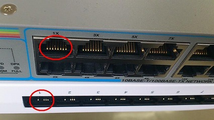 RJ-45ジャックの接点数