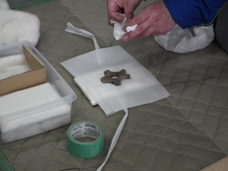 土偶の梱包の様子