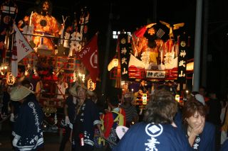 根崎神社例大祭夜の山車