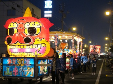 町内練り歩き