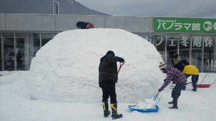 巨大雪像2