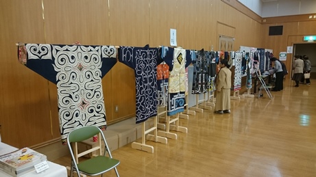 アイヌ衣装の展示