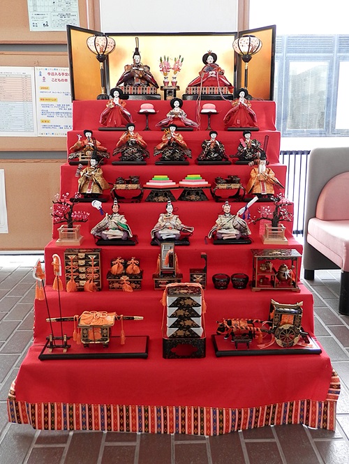 ひな人形の写真