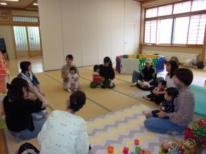 遊国寺で遊んでいる